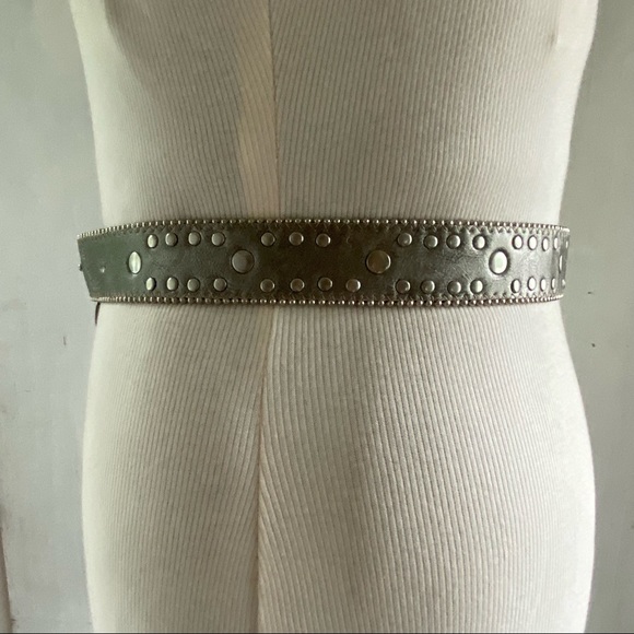 Kathy van Zeeland buckle stud back leather belt - Picture 11 of 15